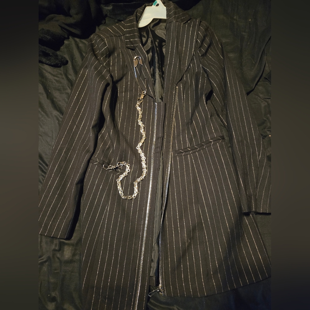 Disturbia blazer